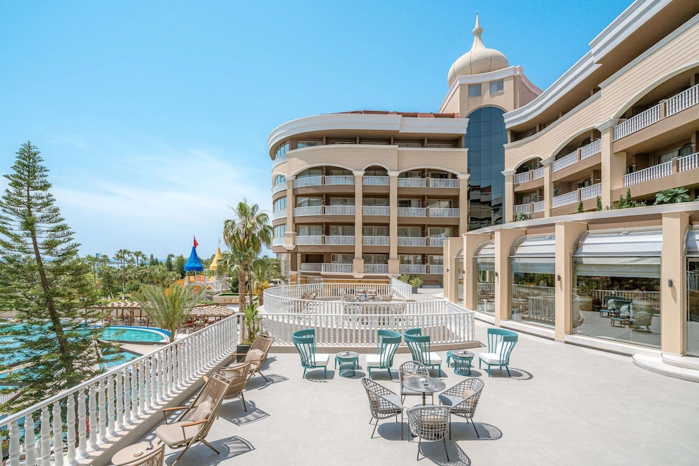 Arycanda Kirman Premium - Ultra All Inclusive — Hotel building in Okurcalar