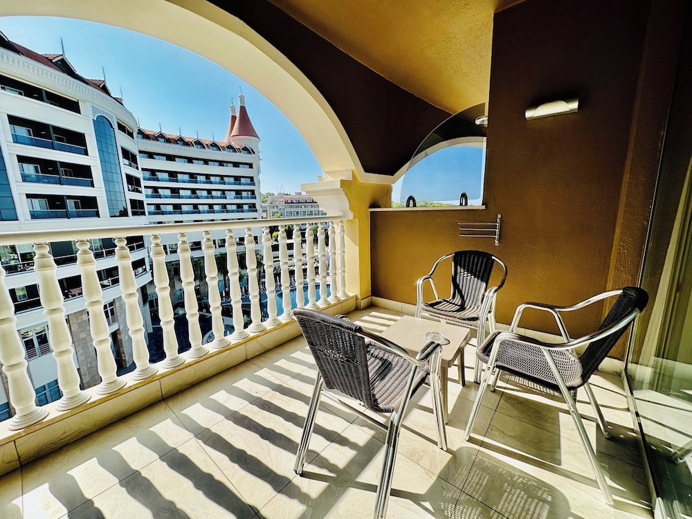 Arycanda Kirman Premium - Ultra All Inclusive — Hotel building in Okurcalar