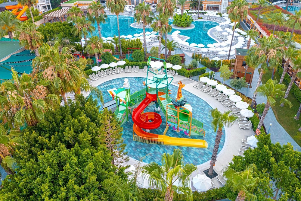 Arycanda Kirman Premium - Ultra All Inclusive — Attractions for children in Okurcalar