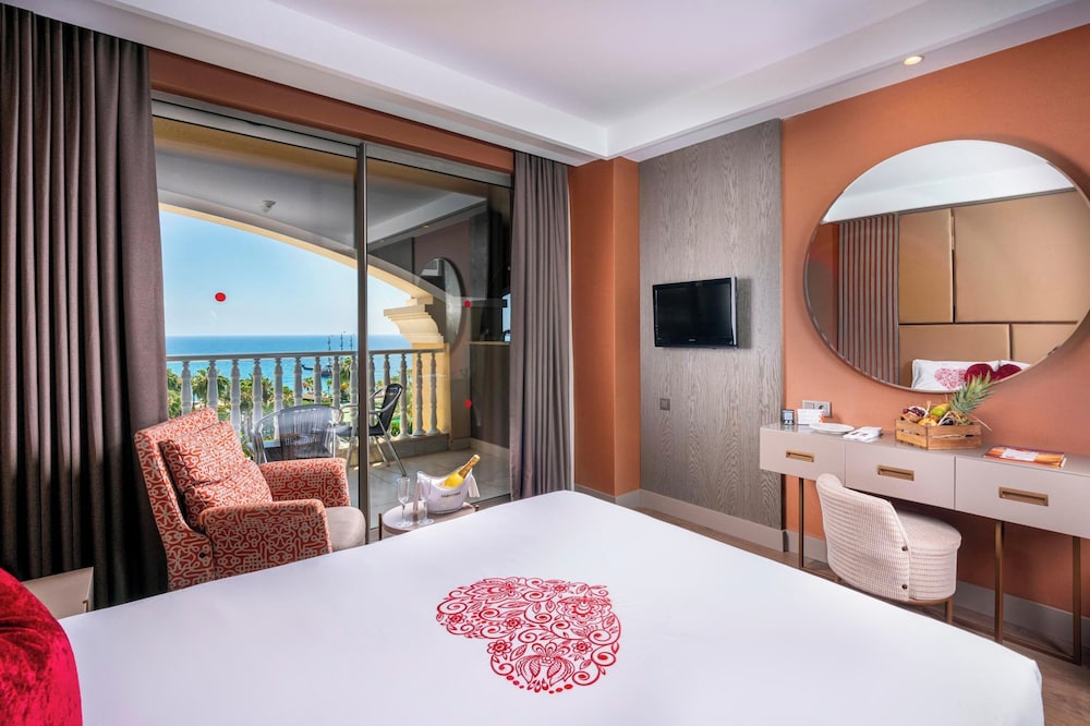 Arycanda Kirman Premium - Ultra All Inclusive — Hotel rooms in Okurcalar
