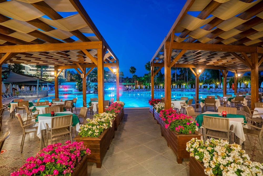 Arycanda Kirman Premium - Ultra All Inclusive — Restaurant & bars in Okurcalar