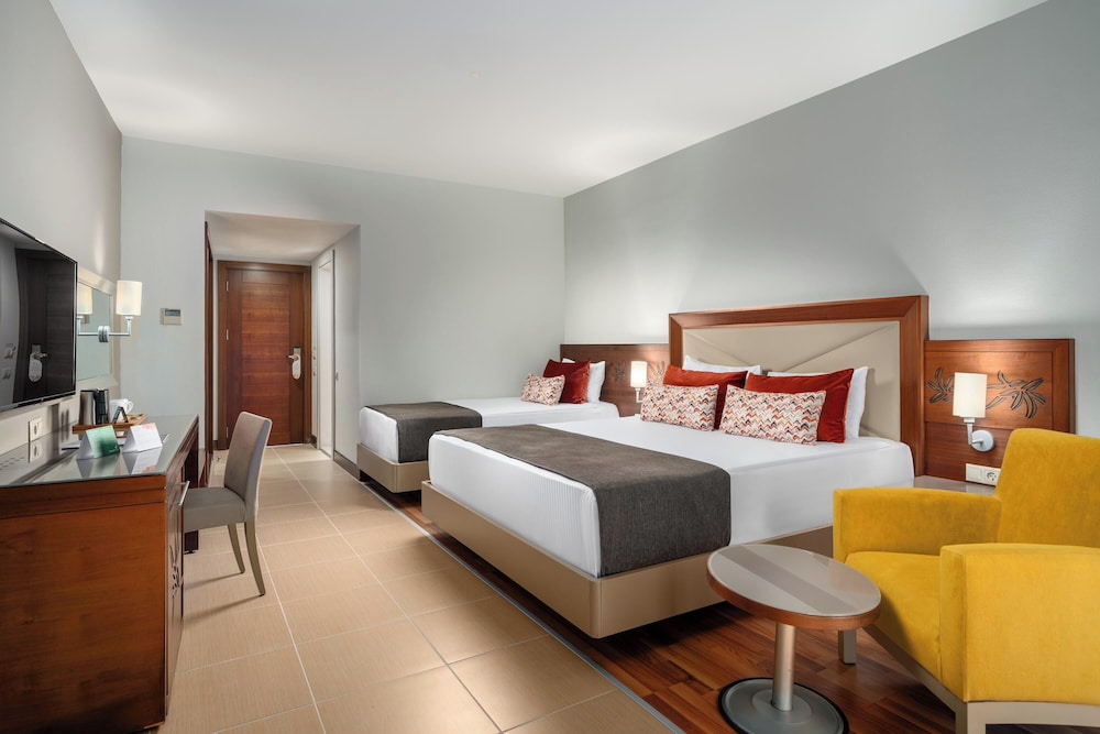 Leodikya Kirman Premium - Ultra All Inclusive — Hotel rooms in Okurcalar