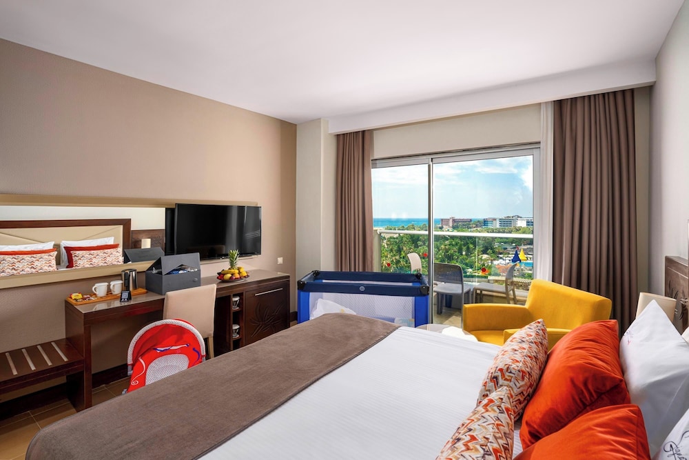 Leodikya Kirman Premium - Ultra All Inclusive — Hotel rooms in Okurcalar