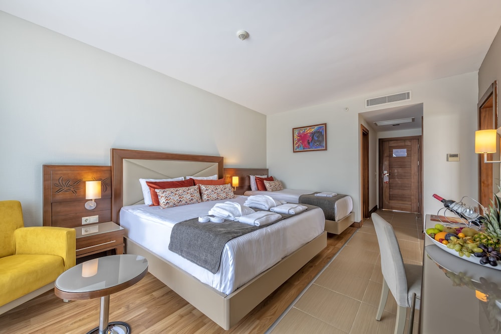 Leodikya Kirman Premium - Ultra All Inclusive — Hotel rooms in Okurcalar
