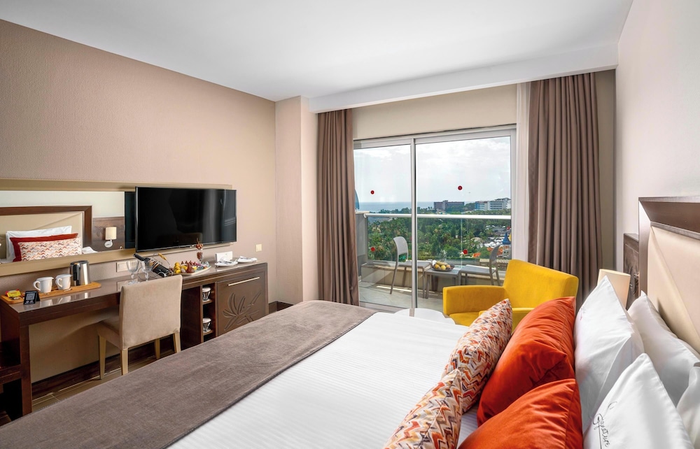 Leodikya Kirman Premium - Ultra All Inclusive — Hotel rooms in Okurcalar
