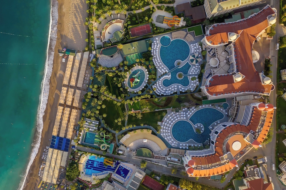 Leodikya Kirman Premium - Ultra All Inclusive — Sports & recreation in Okurcalar
