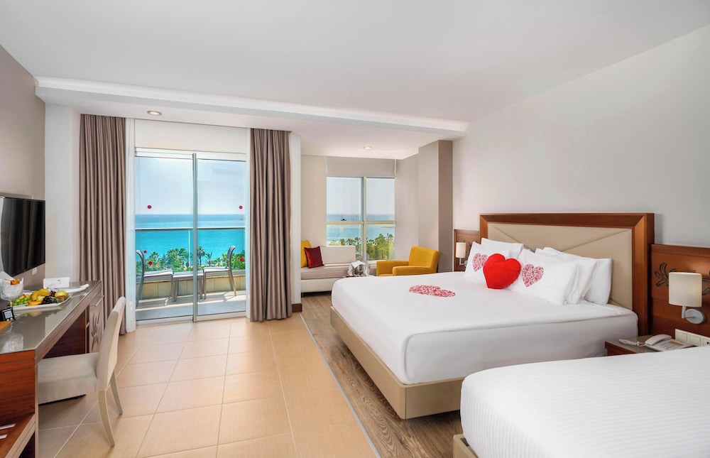 Leodikya Kirman Premium - Ultra All Inclusive — Hotel rooms in Okurcalar