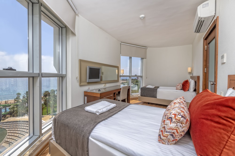 Leodikya Kirman Premium - Ultra All Inclusive — Hotel rooms in Okurcalar