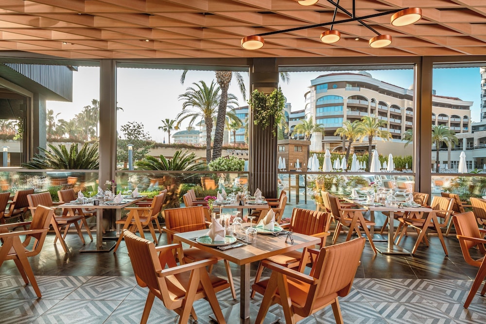 Leodikya Kirman Premium - Ultra All Inclusive — Restaurant & bars in Okurcalar