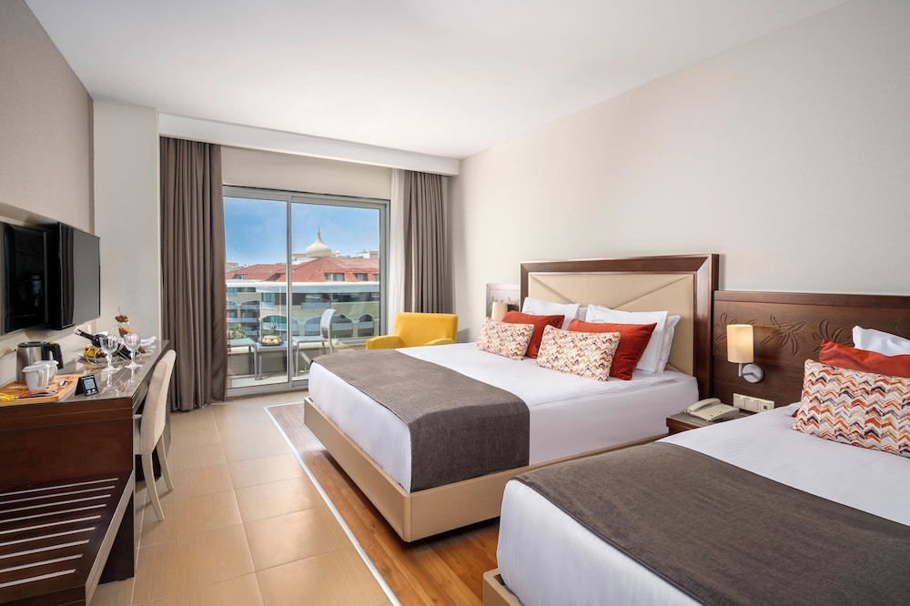 Leodikya Kirman Premium - Ultra All Inclusive — Hotel rooms in Okurcalar
