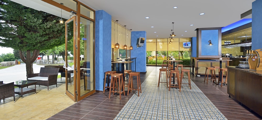 Sol Nessebar Mare — Restaurant & bars in Nessebar, Burgas Region