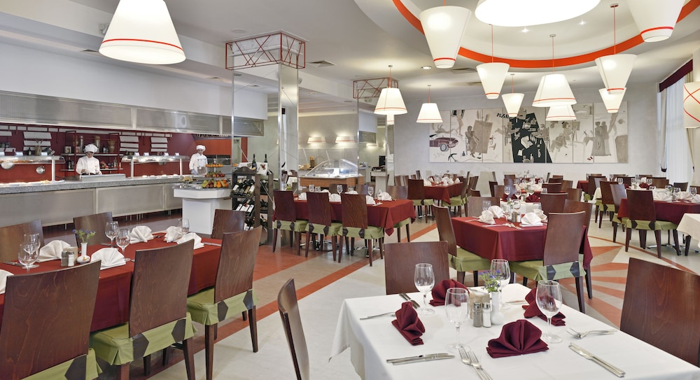 Sol Nessebar Mare — Restaurant & bars in Nessebar, Burgas Region