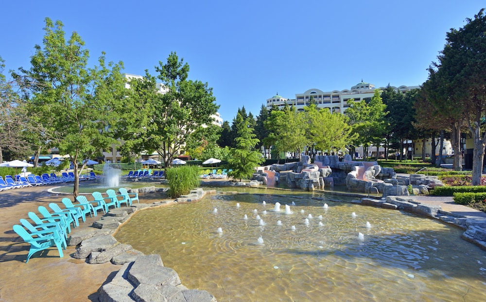 Sol Nessebar Mare — Swimming pool in Nessebar, Burgas Region