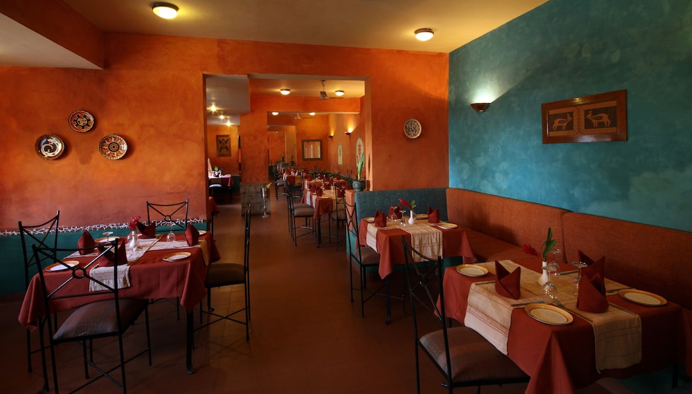 Pride Sun Village Resort & Spa — Restaurant & bars in Arpora, Goa