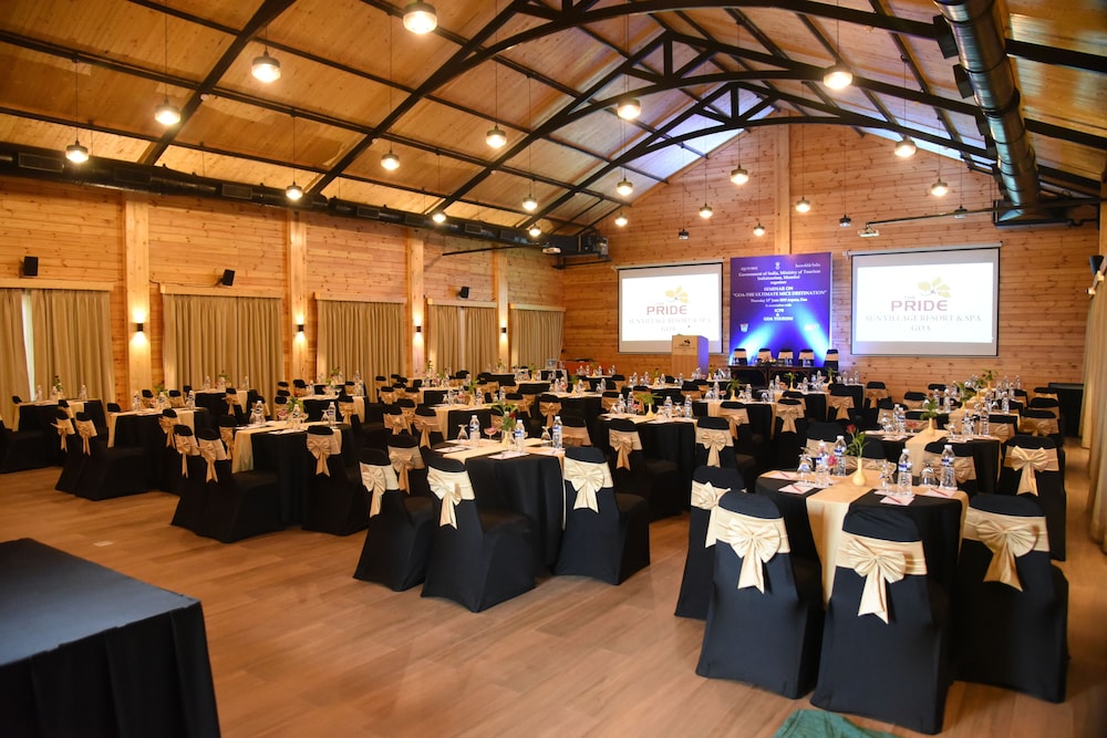 Pride Sun Village Resort & Spa — Restaurant & bars in Arpora, Goa
