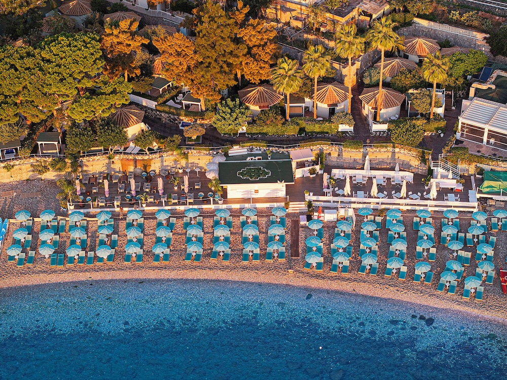 La Plage Resort