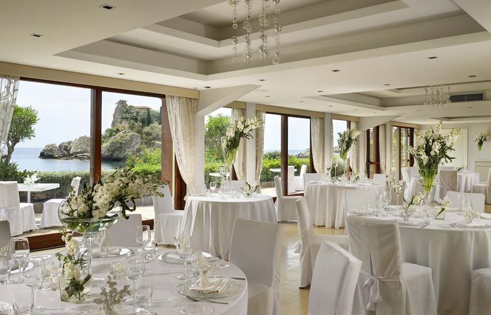 La Plage Resort — Hotel building in Taormina, Sicily