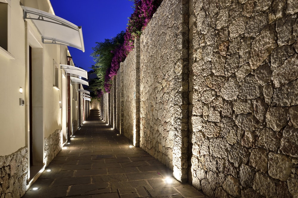 La Plage Resort — Hotel building in Taormina, Sicily