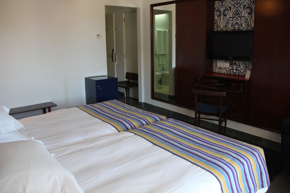 Vasco da Gama Hotel — Hotel rooms in Monte Gordo, Faro