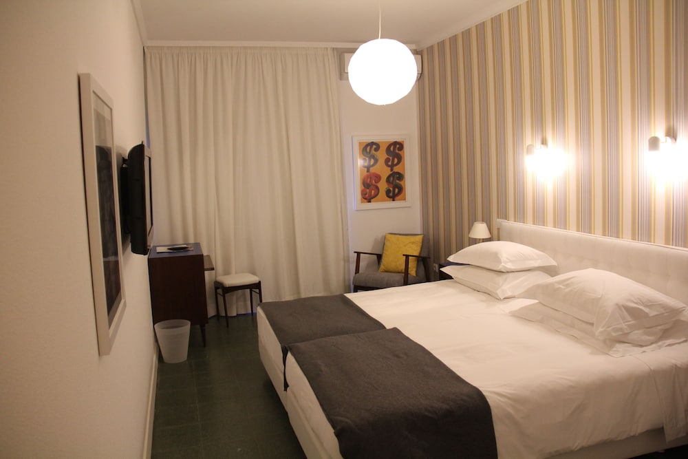 Vasco da Gama Hotel — Hotel rooms in Monte Gordo, Faro