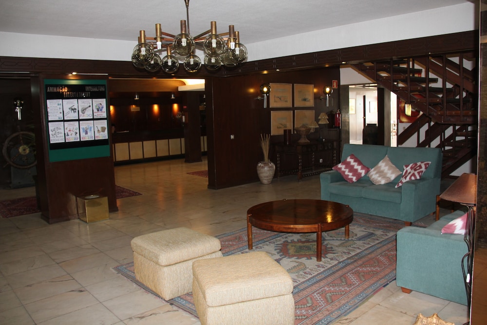 Vasco da Gama Hotel — Hotel building in Monte Gordo, Faro