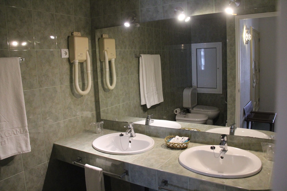 Vasco da Gama Hotel — Hotel rooms in Monte Gordo, Faro