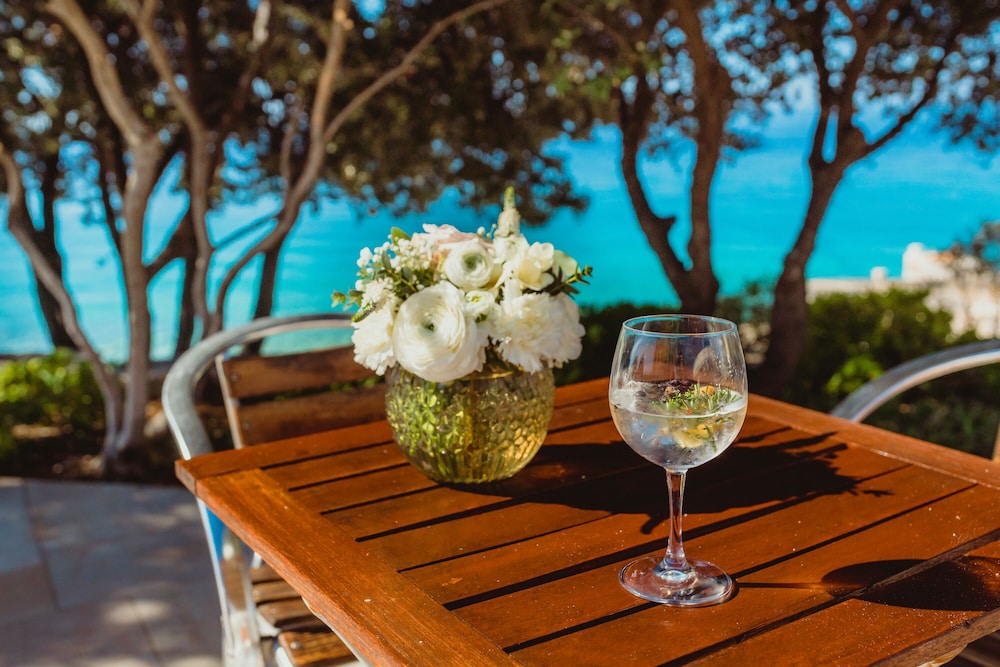 Family Hotel La Luna — Restaurant & bars in Novalja, Lika-Senj