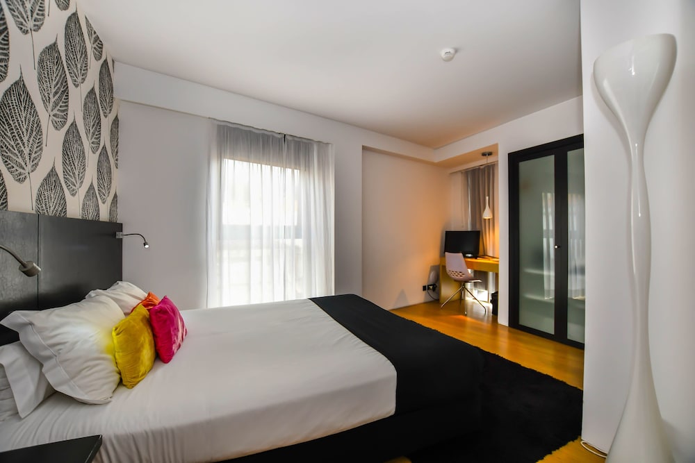 Funchal Design Hotel — Hotel rooms in Funchal, Madeira