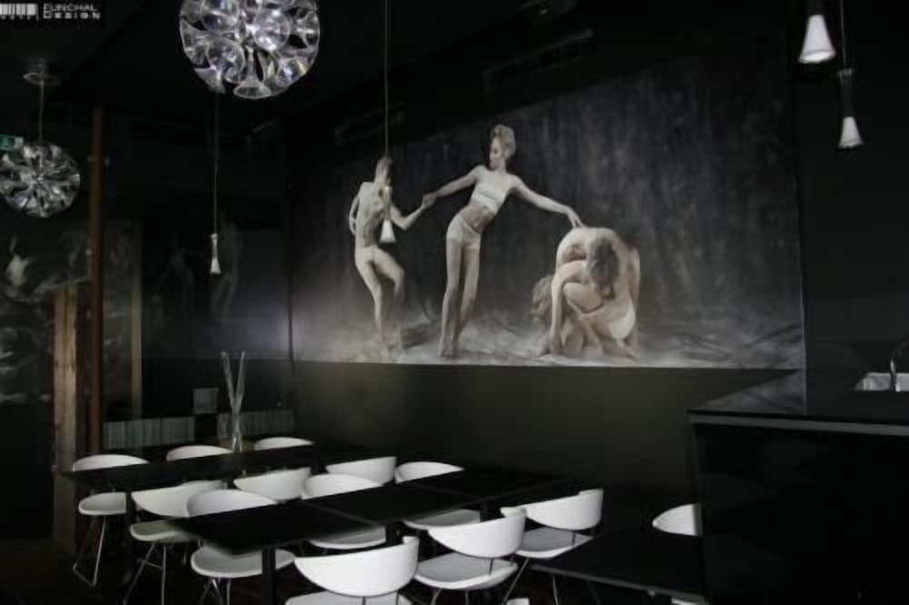 Funchal Design Hotel — Restaurant & bars in Funchal, Madeira