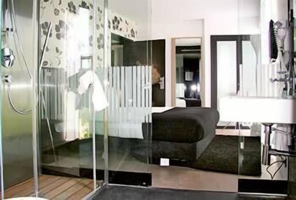 Funchal Design Hotel — Hotel rooms in Funchal, Madeira