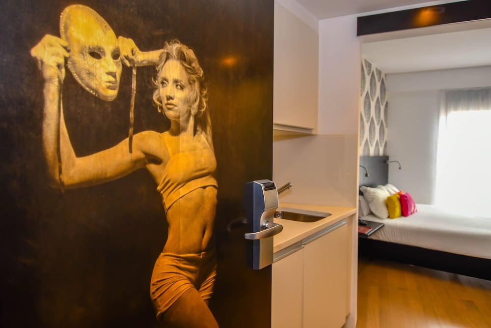Funchal Design Hotel — Hotel rooms in Funchal, Madeira