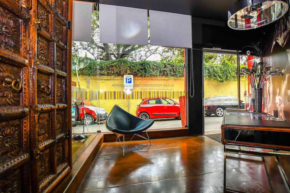 Funchal Design Hotel — Restaurant & bars in Funchal, Madeira