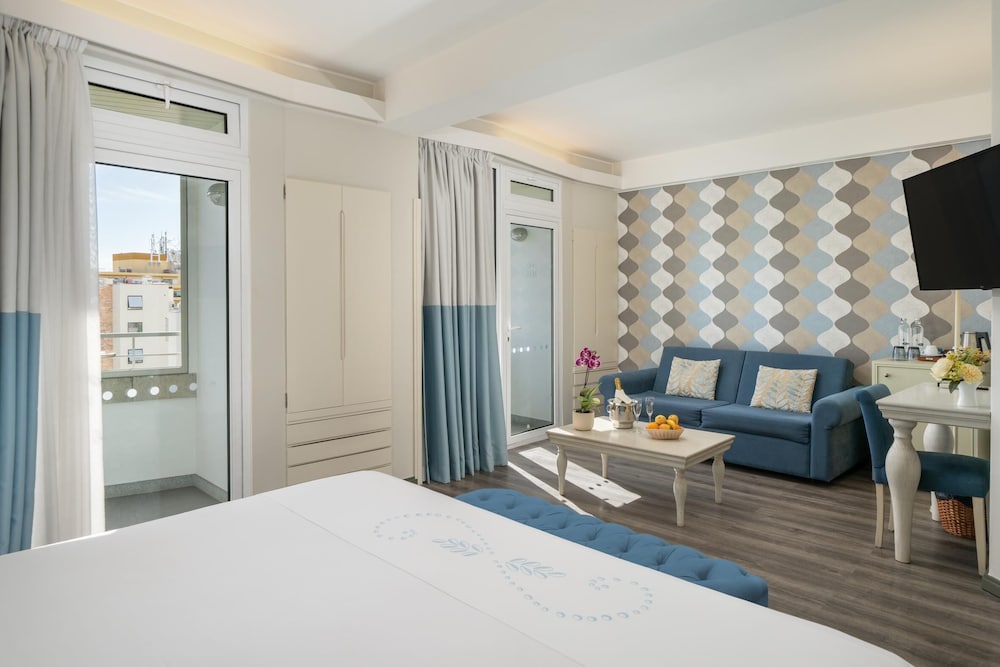 Hotel Madeira — Hotel rooms in Funchal, Madeira