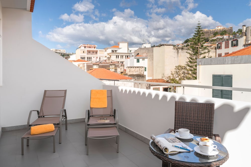 Hotel Madeira — Hotel building in Funchal, Madeira