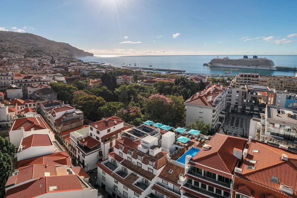 Hotel Madeira — Attractions in the area in Funchal, Madeira