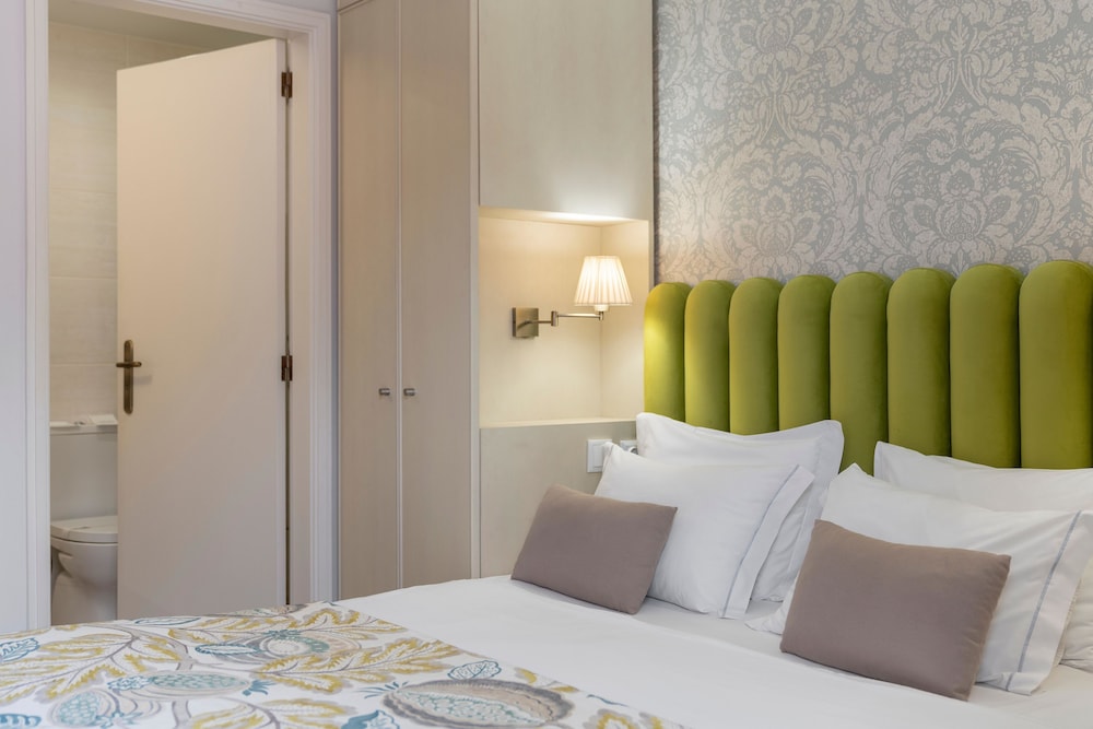 Hotel Madeira — Hotel rooms in Funchal, Madeira