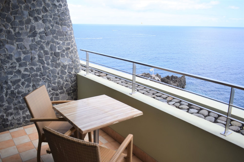 Madeira Regency Cliff — View in Funchal, Madeira