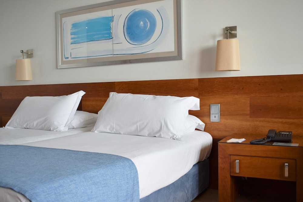 Madeira Regency Cliff — Rooms in Funchal, Madeira