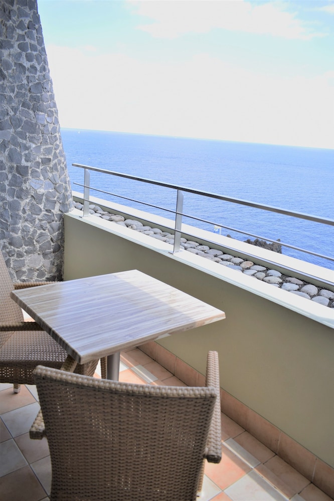 Madeira Regency Cliff — View in Funchal, Madeira