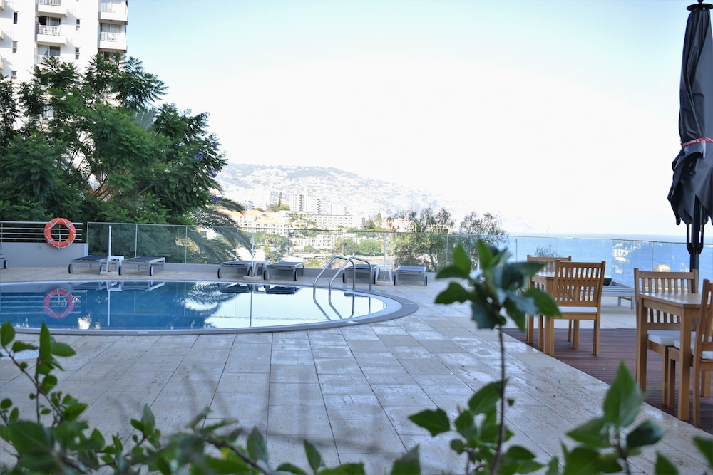 Madeira Regency Cliff — Main photo in Funchal, Madeira