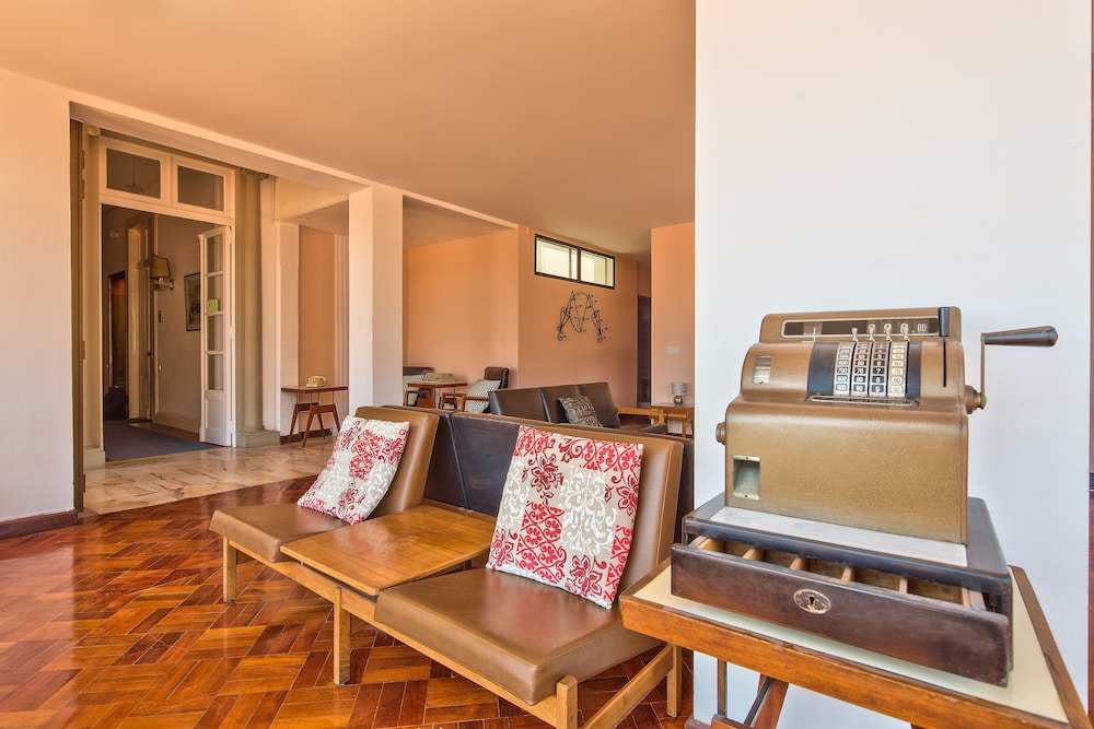 Hotel Monte Carlo — Hotel rooms in Funchal, Madeira