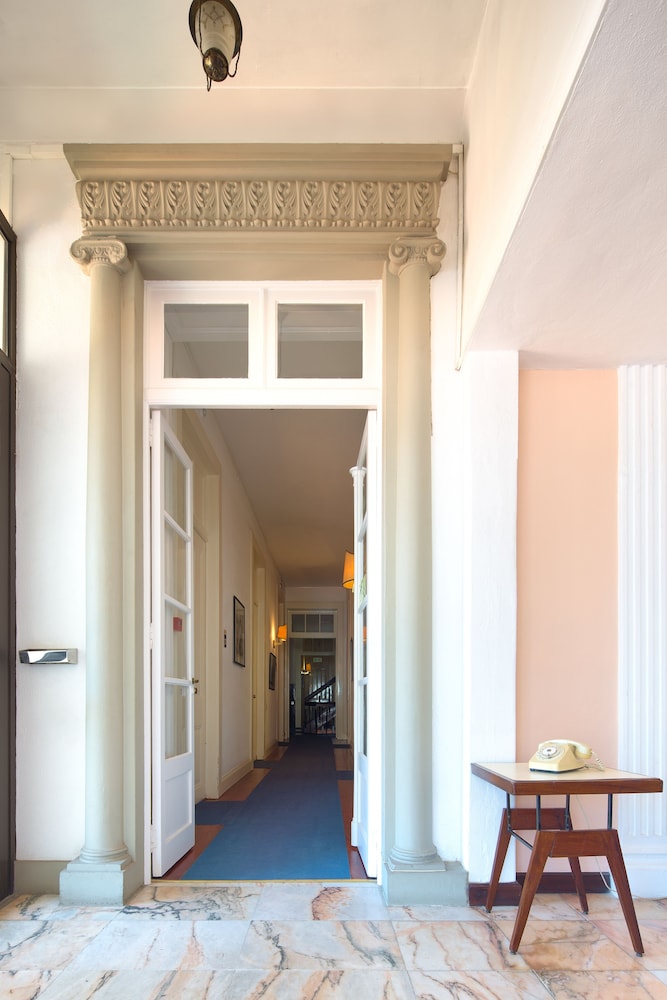 Hotel Monte Carlo — Hotel building in Funchal, Madeira