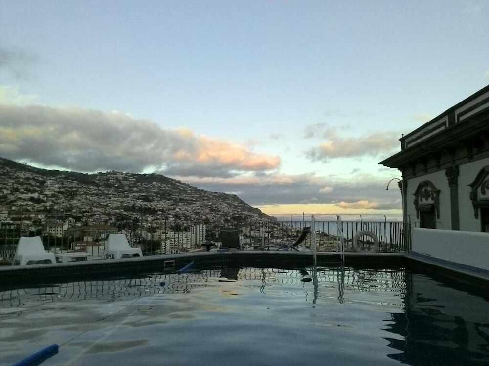 Hotel Monte Carlo — Swimming pool in Funchal, Madeira