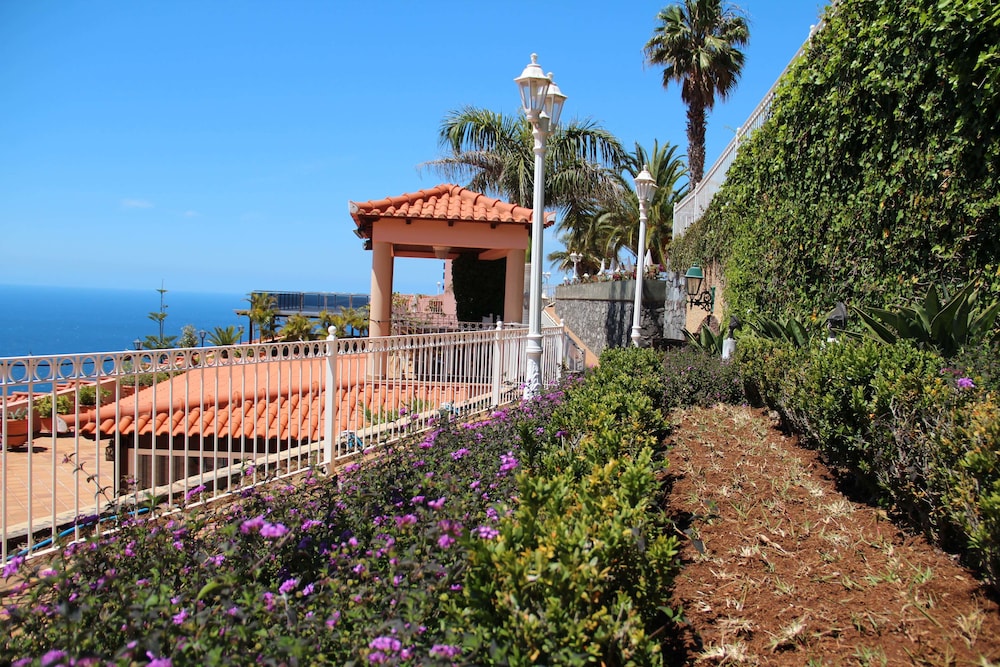 Hotel Ocean Gardens — Attractions in the area in Funchal, Madeira