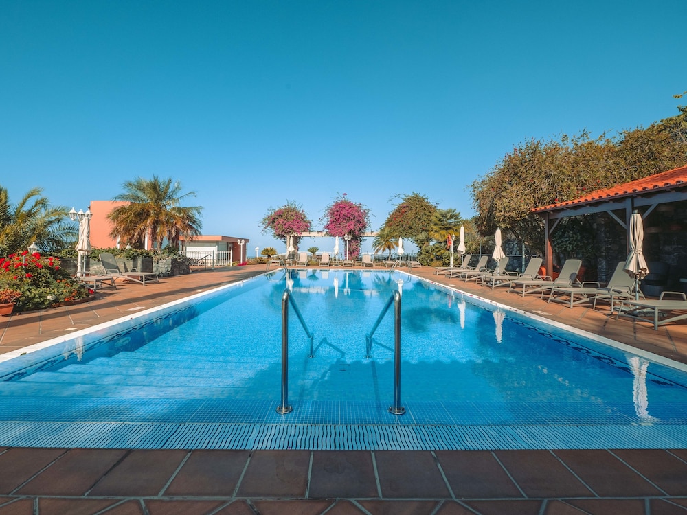 Hotel Ocean Gardens — Main photo in Funchal, Madeira