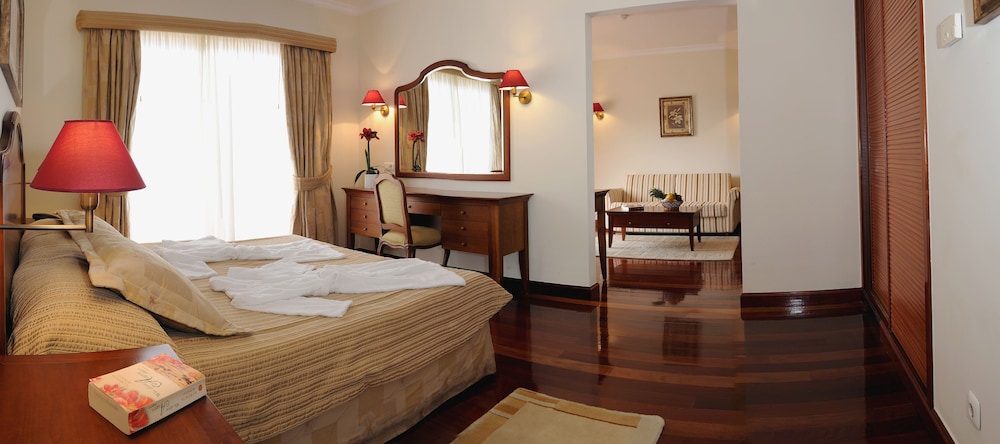 Hotel Ocean Gardens — Hotel rooms in Funchal, Madeira