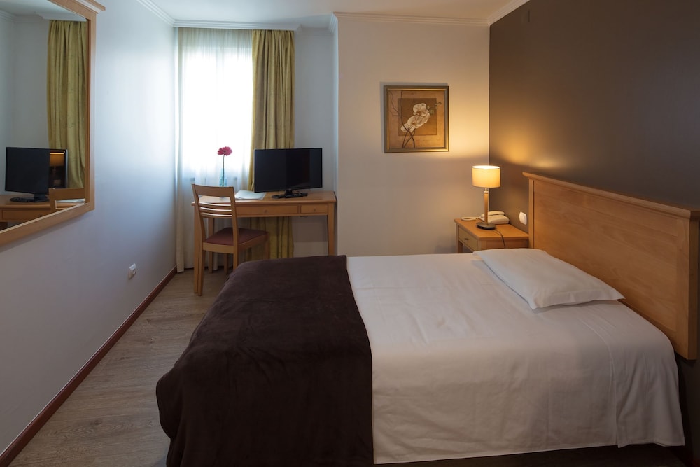 Hotel Orquidea — Hotel rooms in Funchal, Madeira