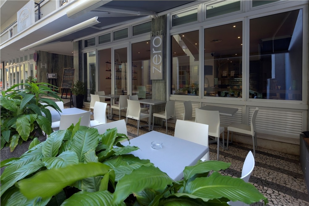 Hotel Orquidea — Restaurant & bars in Funchal, Madeira