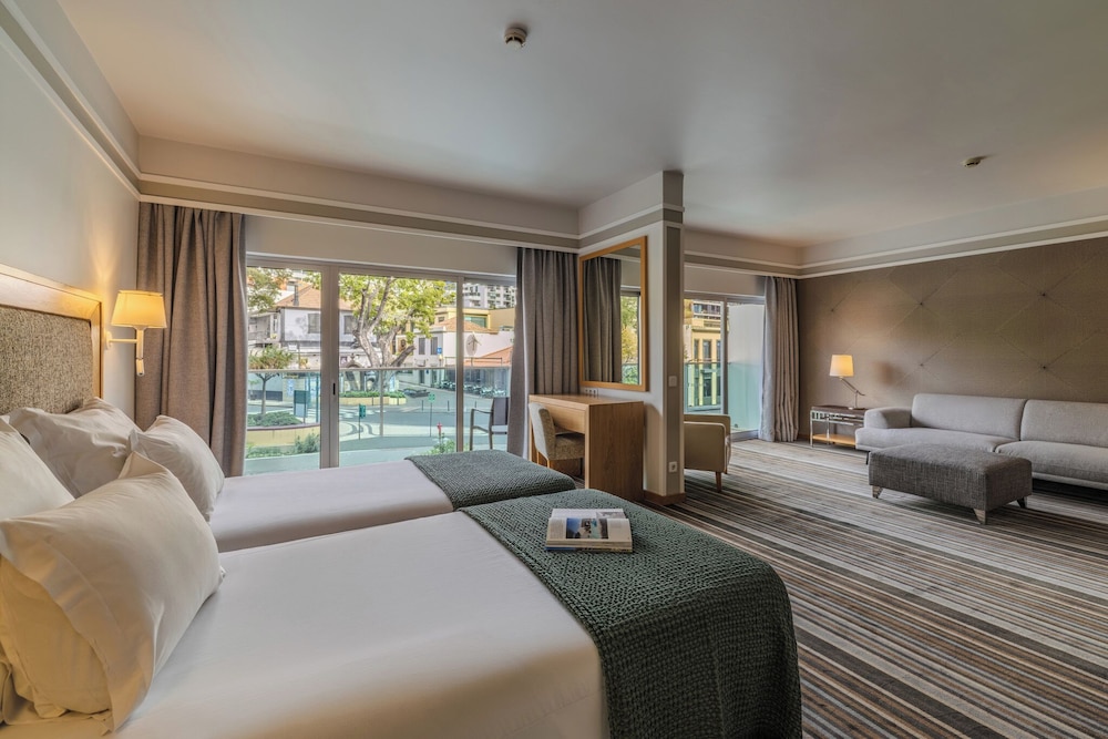 Pestana Carlton Madeira Ocean Resort Hotel — Hotel rooms in Funchal, Madeira