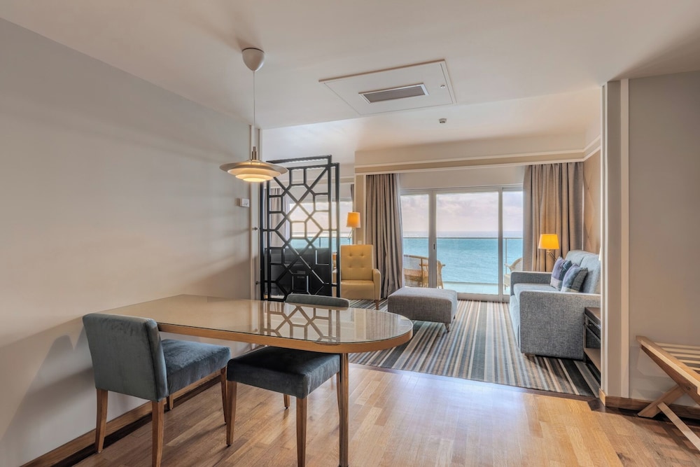 Pestana Carlton Madeira Ocean Resort Hotel — Hotel rooms in Funchal, Madeira